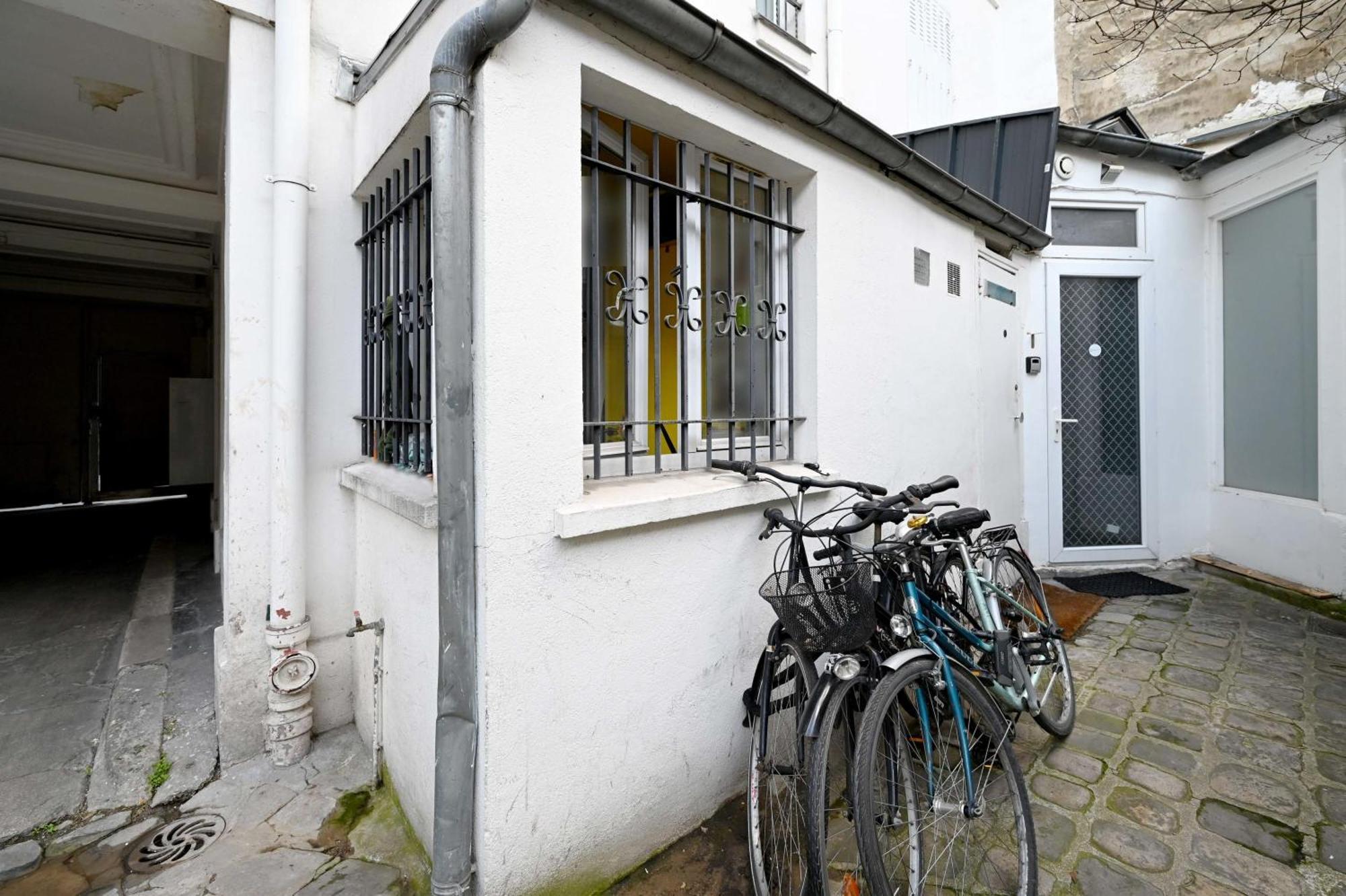 2 Bed Modern Fully Furnish Flat,Close To Buttes Chaumon Park Apartment Paris Luaran gambar